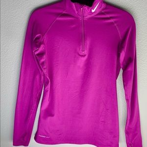 Nike Therma -Fit Pullover w/ thumbholes